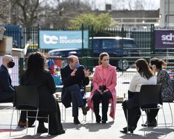 Принц Уильям впервые прокомментировал обвинения Меган Маркл и принца Гарри в расизме