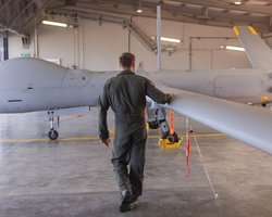 Уб'є водія, а пасажир виживе: Ізраїль розробив надточний дрон Hermes 900 (фото, відео)