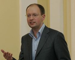 Яценюк пообещал выгонять тех, кто пойдет на союз с ПР