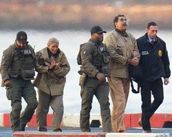 Мадуро и Флорес получили травмы во время побега от военных США: в CNN раскрыли подробности