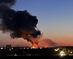 Россияне атаковали Одессу дронами: в городе горят жилые дома, повреждено учебное заведение (видео)