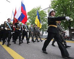 В Харькове в параде примут участие 80 российских военных