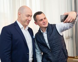 Кернес не вернется в Харьков до выборов,  – глава Харьковской ОГА