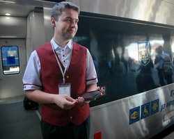 Украинцам обещают электронные ж/д билеты с QR-кодом уже к концу года