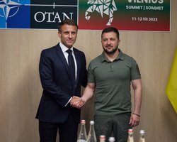 "Это справедливо": Макрон отреагировал на критику Зеленского в адрес НАТО