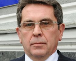 Янукович уволил Емца с должности министра здравоохранения