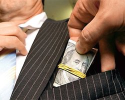 Рада ввела уголовную ответственность за обещание дать взятки