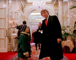 Противники Трампа требуют удалить 45 президента США из фильма "Один дома-2"