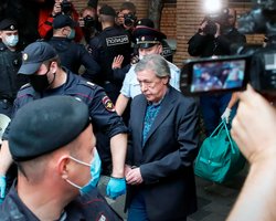 Адвокат Ефремова: Мы обжалуем приговор