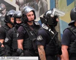 В Покровске полиция взяла под охрану ОИК