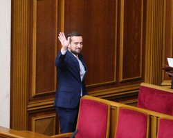 "Дякую за довіру, маю честь": Тимошенко висловився про своє звільнення з ОП (фото)