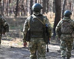 Из Грабовского вывезли 52 украинцев и зашли 100 солдат ВС РФ: что произошло в селе на границе