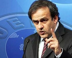 Платини ничего не знал о футболках "Спасибо жителям Донбасса"