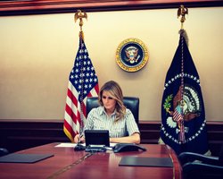 "Він відповів": Меланія Трамп розповіла про листування з Путіним