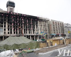 На Майдане активисты посадили огород и намерены завести домашних животных