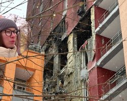 Втретє за два місяці: росіяни здійснили нову атаку на ЖК "Комфорт Таун" у Києві (відео)