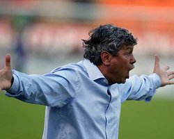 Луческу может возглавить сборную России, - СМИ