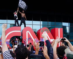 Жертвы собственной пропаганды. Как либеральные демократии могут проиграть холодную войну 2.0