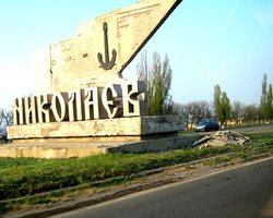 В Николаеве "титушки" штурмуют избирательный участок, - СМИ