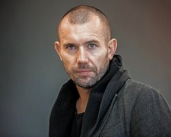 "Нічого сильнішого тут не покажуть". Фільм режисера, який загинув під Маріуполем, вразив Канни (відео)