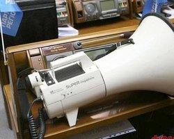 Зал Верховной Рады заблокировали депутаты от большинства