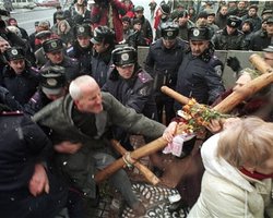 В милиции объяснили причину задержании пятерых участников митинга 