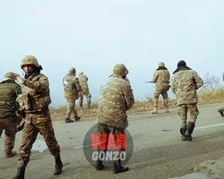 В пригороде Шуши, на трассе в Лачин идет ближний бой. Азербайджан провел уже две атаки малыми группами