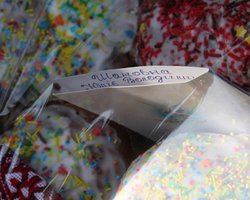 Тимошенко в колонию передали корзину с пасхальными куличами