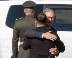 Мирні переговори з Києва та Москви загрожують капітуляцією України, — голова ВГО