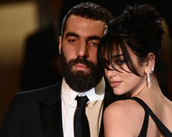 Дуа Липа и Ромен Гаврас дебютировали как пара на Каннском кинофестивале-2023 (фото)