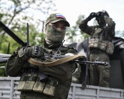 ВС РФ продвинулись вглубь Покровска и угрожают логистике по трассе Е-50, — боец ВСУ (карты)