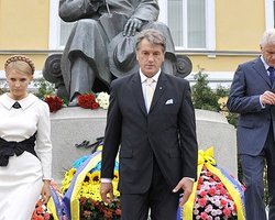 Литвин пока не собирается уходить из коалиции