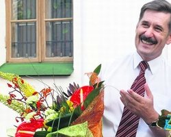 Первым замом Попова стал Мазурчак