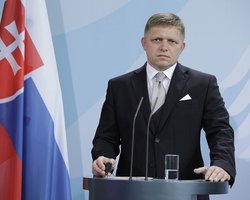 Роберт Фицо перенес еще одну операцию: его состояние по-прежнему оценивают как тяжелое