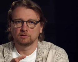 "Накупил недвижимости и дорогих авто": Петров мог зарабатывать на "отбеливании" коррупционеров, — нардеп