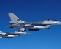 Уже летом: истребители F-16 защитят Харьков от ударов КАБами, — The Guardian