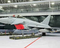 Обещанные Францией крылатые ракеты SCALP уже в Украине, —  Reuters