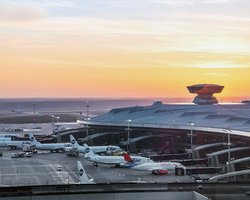 Авиакомпании РФ потеряли сотни тысяч долларов из-за атак дронов на Москву, — росСМИ