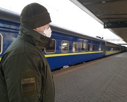 Укрзализныця в первый день возобновления пассажирских перевозок перевезла 54 тыс. человек