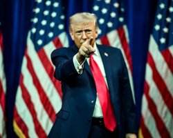 Еще 2 страны претендуют на Гренландию: Трамп заявил, что "аренды" уже недостаточно