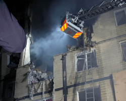 Пожар в Киеве, удар по дому в Днепре и ЧС на Полтавщине: последствия ночного обстрела по областям