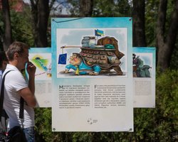 Художники показали путь к безвизу в карикатурах