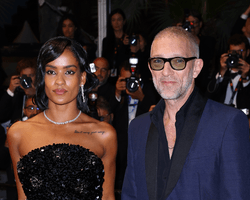 Венсан Кассель с молодой возлюбленной появился на Каннском кинофестивале-2024 (фото)