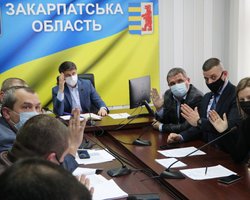 Карантин в Україні: Закарпаття переводять в "червону" зону, а Київ досяг "помаранчевого" рівня