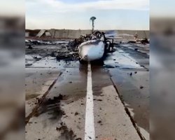 Вибухи в Криму: росЗМІ показали наслідки ударів по аеродрому (відео)