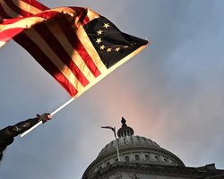 Окончательно и бесповоротно. Зачем понадобился импичмент за неделю до конца срока Трампа