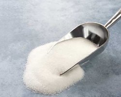 Кабмин поднял цены на сахар на 15,8%