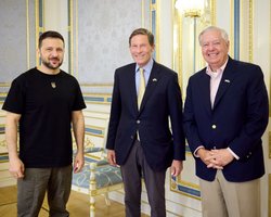 "Продолжайте в том же духе": сенатор Грэм оценил операцию ВСУ в Курской области (видео)