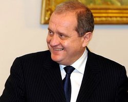 Могилев рассказал, что на новой работе уже разобрал пачку бумаг