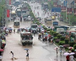 Китайцы возмущены отсутствием предупреждений о стихийных бедствиях